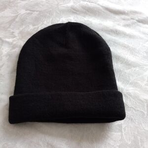 Classic Men's Black Fleeced Lined Cuffed Beanie